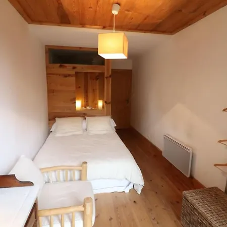 Maison De Caractere Avec Piscine Chauffee, 6 Chambres, Proche Activites Nature Et Stations De - Fr-1-742-249