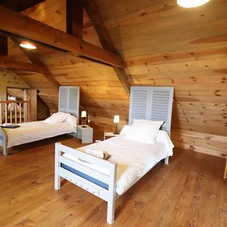 Maison De Caractere Avec Piscine Chauffee, 6 Chambres, Proche Activites Nature Et Stations De - Fr-1-742-249 Feriehus *