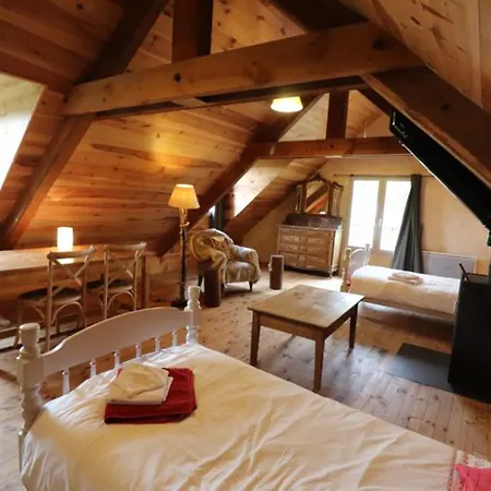 Maison De Caractere Avec Piscine Chauffee, 6 Chambres, Proche Activites Nature Et Stations De - Fr-1-742-249 *